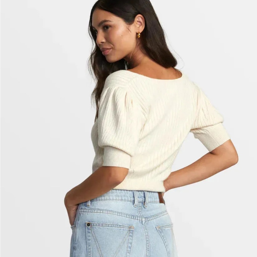 NWT RVCA Top - Picture 2 of 8